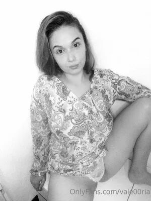 Vale00ria OnlyFans Leaked Free Thumbnail Picture - #4hCXE2nBO2