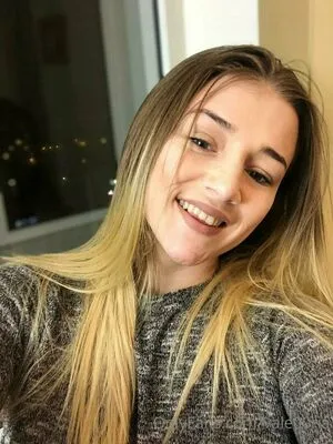 Vale00ria OnlyFans Leaked Free Thumbnail Picture - #eeUFGAJsgs