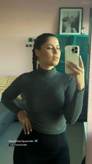 Valea Katharina Scalabrino OnlyFans Leaked Free Thumbnail Picture - #OagGtsX8ZV