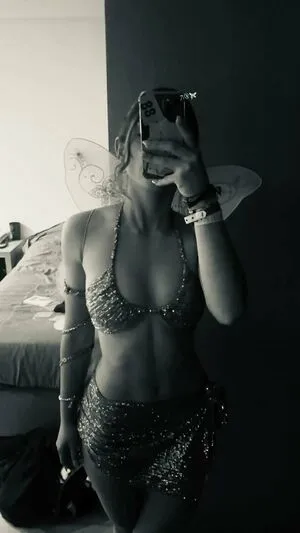 Valebellinimerl OnlyFans Leaked Free Thumbnail Picture - #Btoc5Jxp19