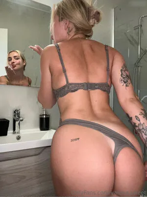 Valee Secret OnlyFans Leaked Free Thumbnail Picture - #SDmDo00lVh