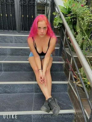 Valen Hotwife OnlyFans Leaked Free Thumbnail Picture - #i3fSFLH0K1