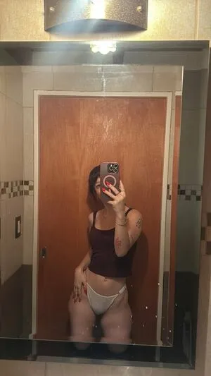 Valen Pinto OnlyFans Leaked Free Thumbnail Picture - #R2fUW5Rik2