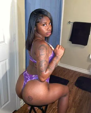 Valencia Fineass OnlyFans Leaked Free Thumbnail Picture - #QL2hak0D4Z