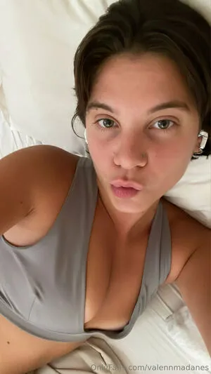 Valennmadanes OnlyFans Leaked Free Thumbnail Picture - #ODOySyxLM4