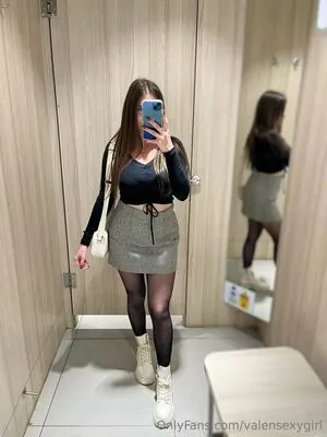 Valensexygirl OnlyFans Leaked Free Thumbnail Picture - #bWH4DN7GOI