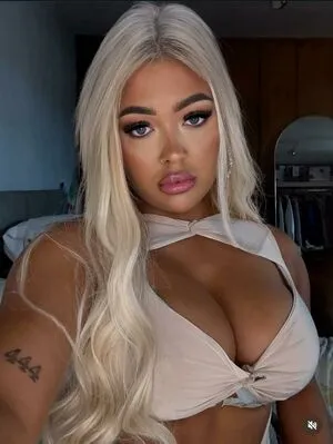 Valentina OnlyFans Leaked Free Thumbnail Picture - #MQyCGXTpTU