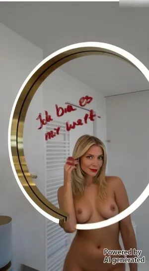 Valentina Pahde OnlyFans Leaked Free Thumbnail Picture - #M0IZB245FC