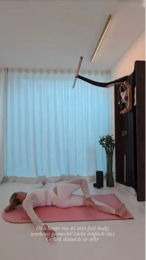 Valentina Pahde OnlyFans Leaked Free Thumbnail Picture - #QTsZGegoP4