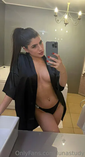 Valentina Study OnlyFans Leaked Free Thumbnail Picture - #8ew22V2SN8