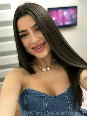 Valentina Study OnlyFans Leaked Free Thumbnail Picture - #Q3T1zdWRN8