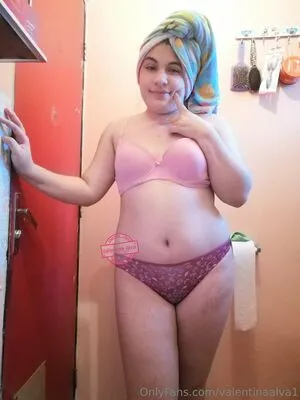 Valentinaalva1 OnlyFans Leaked Free Thumbnail Picture - #x2RL0cbcfq