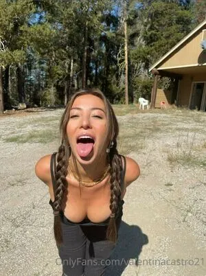 Valentinacast OnlyFans Leaked Free Thumbnail Picture - #aJOMKGa8Jr