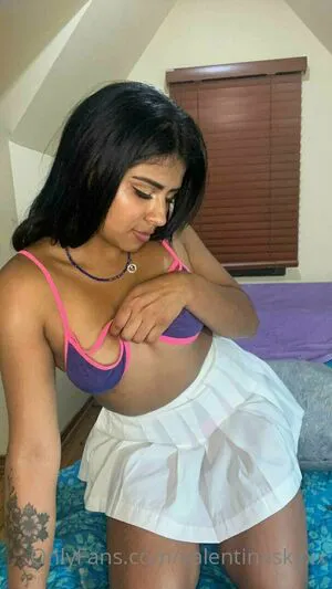 Valentinaskyxx OnlyFans Leaked Free Thumbnail Picture - #VxPGbjrDNK