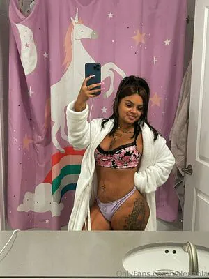 Valepaola OnlyFans Leaked Free Thumbnail Picture - #CxCMWE0QQg