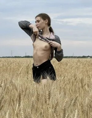 Valeri Sowa OnlyFans Leaked Free Thumbnail Picture - #dO4KANWl83