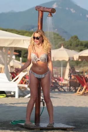 Valeria Marini OnlyFans Leaked Free Thumbnail Picture - #RH1XRZs7ng
