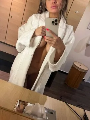 Valeria Mour OnlyFans Leaked Free Thumbnail Picture - #ReSEuORKWf