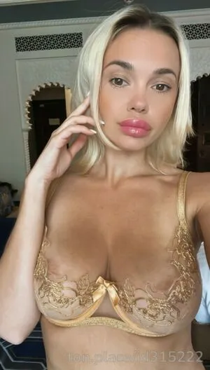 Valeria Mour OnlyFans Leaked Free Thumbnail Picture - #rDD1qM4iva