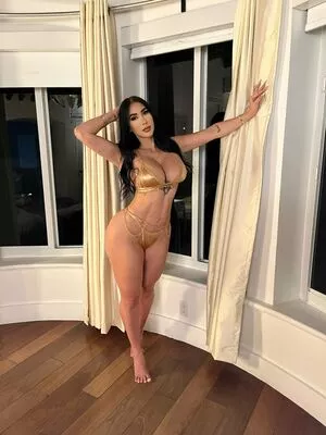 Valerie Kay OnlyFans Leaked Free Thumbnail Picture - #7fxSdh4nDe