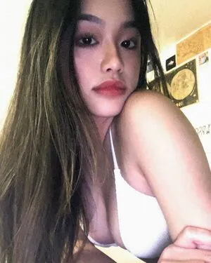 Valerie Versace OnlyFans Leaked Free Thumbnail Picture - #atnrLVPstu