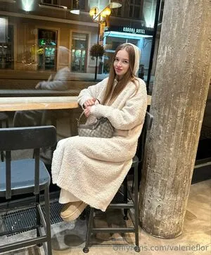 Valerieflor OnlyFans Leaked Free Thumbnail Picture - #8jogdj0laZ