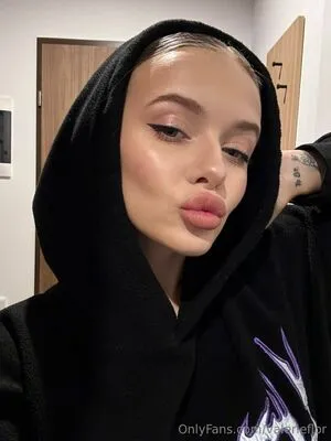 Valerieflor OnlyFans Leaked Free Thumbnail Picture - #dwGQ6W4Z4Y