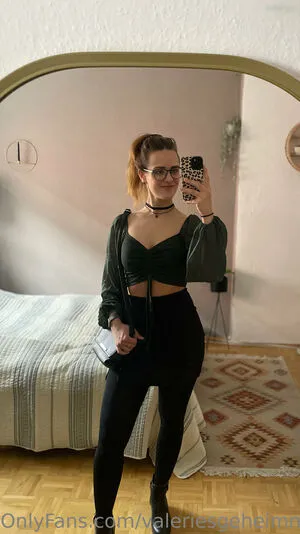 Valeries Geheimnis OnlyFans Leaked Free Thumbnail Picture - #BMi3CxKD3z