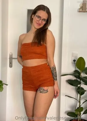 Valeries Geheimnis OnlyFans Leaked Free Thumbnail Picture - #MMhu8GPN0y