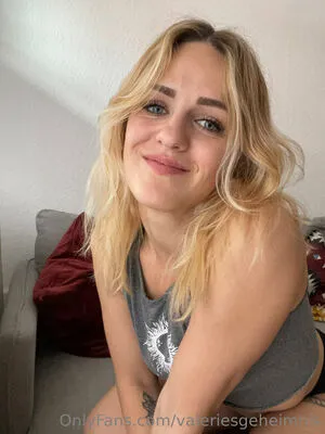 Valeries Geheimnis OnlyFans Leaked Free Thumbnail Picture - #PDzWmvcjbm