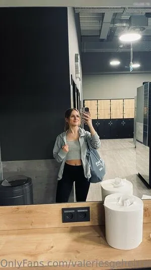 Valeries Geheimnis OnlyFans Leaked Free Thumbnail Picture - #SQkko6zsxQ
