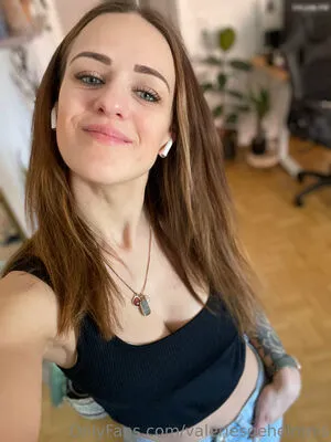 Valeries Geheimnis OnlyFans Leaked Free Thumbnail Picture - #VwioOnXirY