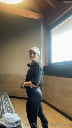 Valeries Geheimnis OnlyFans Leaked Free Thumbnail Picture - #YIMEby4vqD