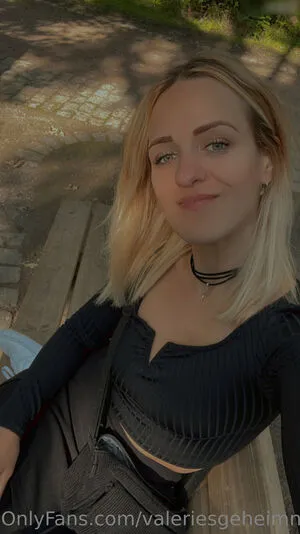 Valeries Geheimnis OnlyFans Leaked Free Thumbnail Picture - #pM6pgnVcW5