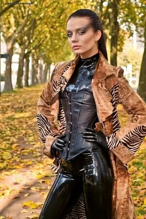 Valerietramell OnlyFans Leaked Free Thumbnail Picture - #iinMhDjtK2