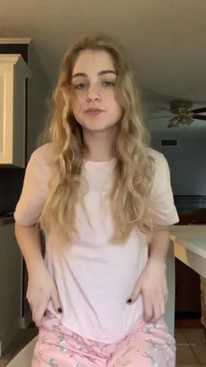 Valeriewhitebb OnlyFans Leaked Free Thumbnail Picture - #bcekvW3MZl