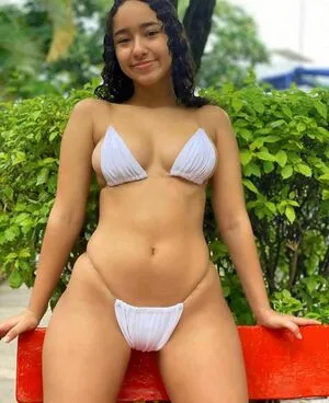 Valeryaltamar OnlyFans Leaked Free Thumbnail Picture - #5ZNNpzJf33