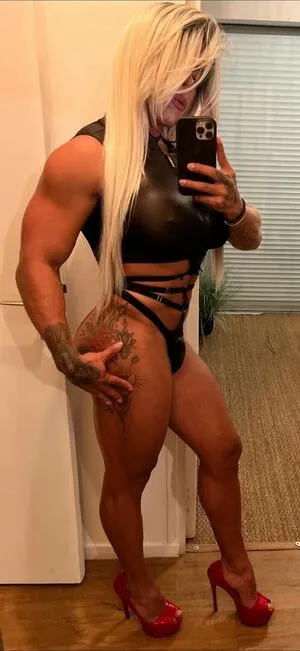 Valeryetransmuscle OnlyFans Leaked Free Thumbnail Picture - #ip2vtX5KZ0
