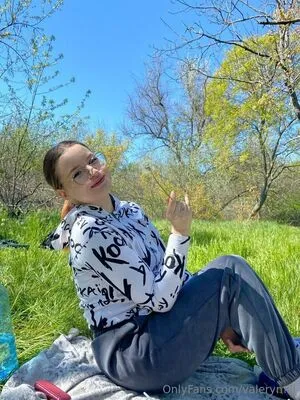 Valerymill OnlyFans Leaked Free Thumbnail Picture - #1ndoVL8PTt