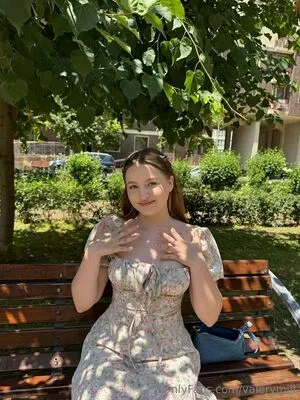 Valerymill OnlyFans Leaked Free Thumbnail Picture - #OTIpE0Sors