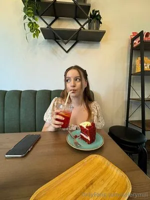 Valerymill OnlyFans Leaked Free Thumbnail Picture - #mzufTn49dO