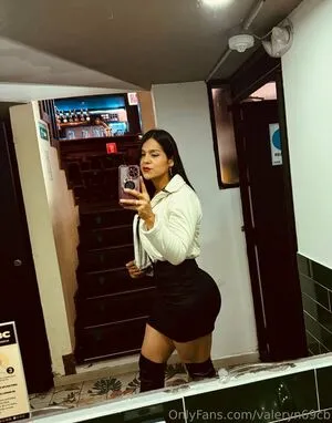 Valeryn69cb OnlyFans Leaked Free Thumbnail Picture - #C1AlCveO9A