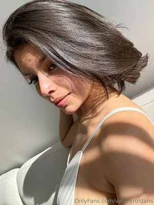 Valeryroldans OnlyFans Leaked Free Thumbnail Picture - #2ifwaDI0Lg