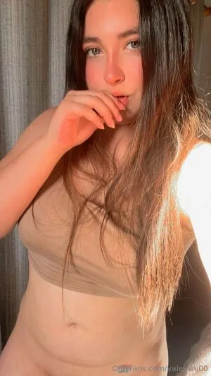 Valeuwu00 OnlyFans Leaked Free Thumbnail Picture - #XpbtPI8lBm