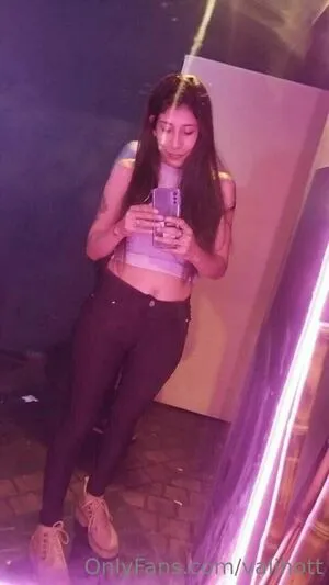 Valihott OnlyFans Leaked Free Thumbnail Picture - #npmloxGjT7