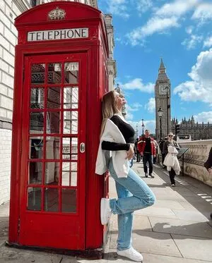 Vallixpauline OnlyFans Leaked Free Thumbnail Picture - #2OOw3C9We0