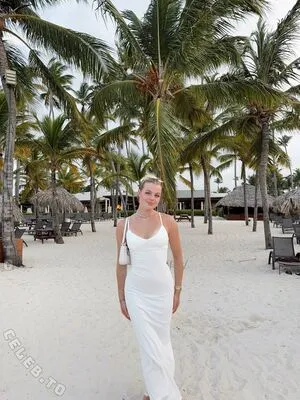 Vallixpauline OnlyFans Leaked Free Thumbnail Picture - #2xrZcT1ypD