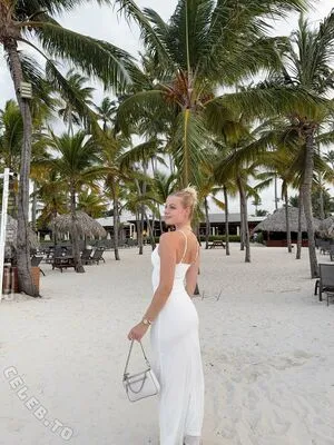 Vallixpauline OnlyFans Leaked Free Thumbnail Picture - #3ZxRSBaBdE