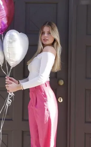 Vallixpauline OnlyFans Leaked Free Thumbnail Picture - #3f9xvl5bNF