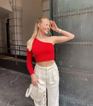 Vallixpauline OnlyFans Leaked Free Thumbnail Picture - #6cJbLUW5cq